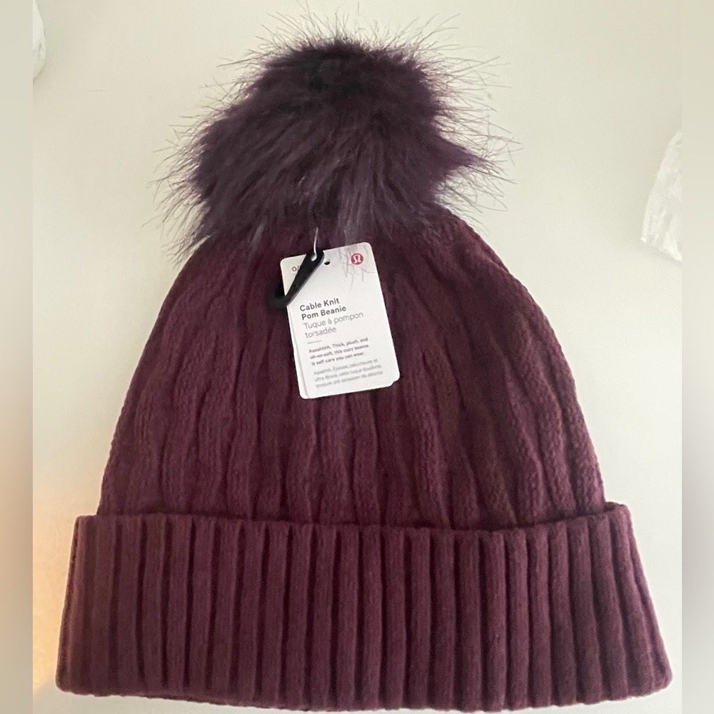 Lululemon Cable Knit Pom Beanie Maroon - Picture 3 of 4